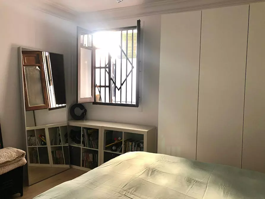 Immagine 6 di Appartamento in affitto  in Carrer del Portal de Valldigna a Valencia