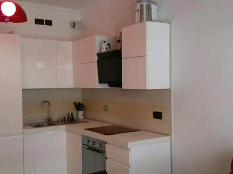 Immagine 5 di Appartamento in affitto  in Viale della Grande Muraglia a Roma