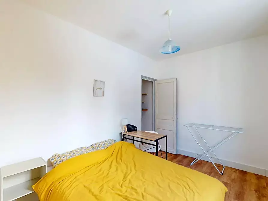 Immagine 2 di Camera in affitto  in Rue de Denain a Roubaix