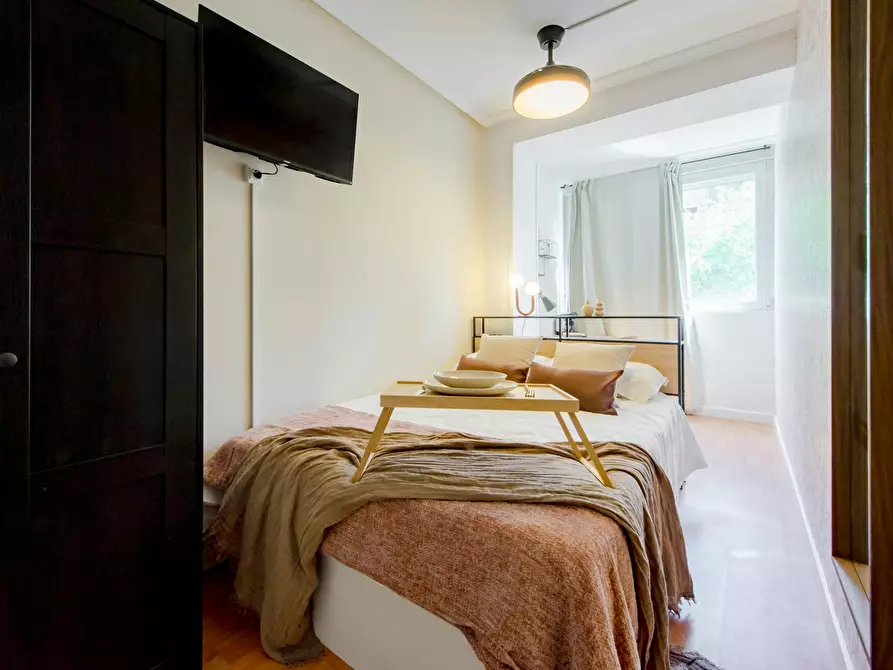 Immagine 1 di Camera in affitto  in Calle de Biarritz a Madrid