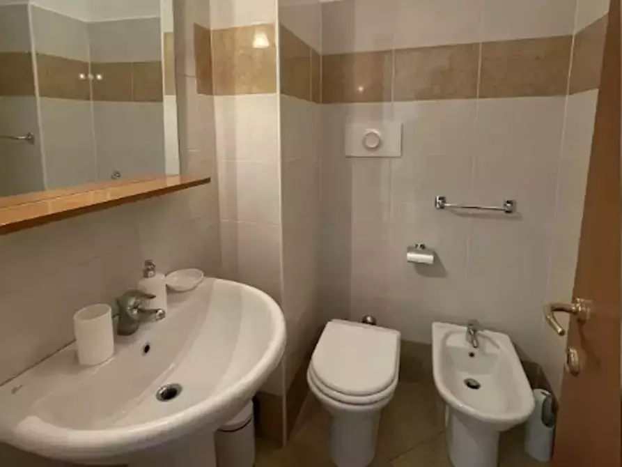 Immagine 9 di Camera in affitto  in Via Umberto Fogagnolo a Sesto San Giovanni