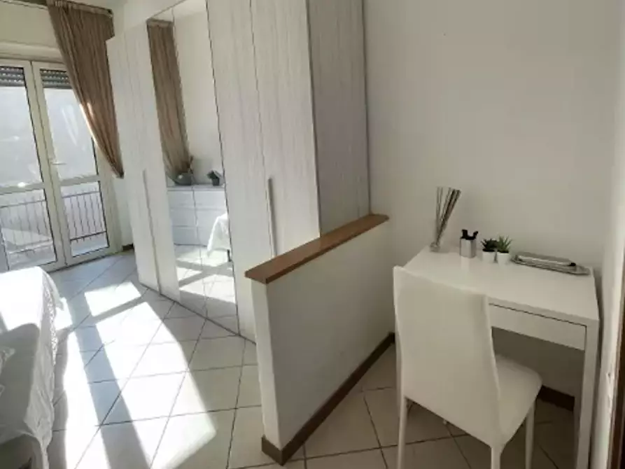 Immagine 3 di Camera in affitto  in Via Umberto Fogagnolo a Sesto San Giovanni