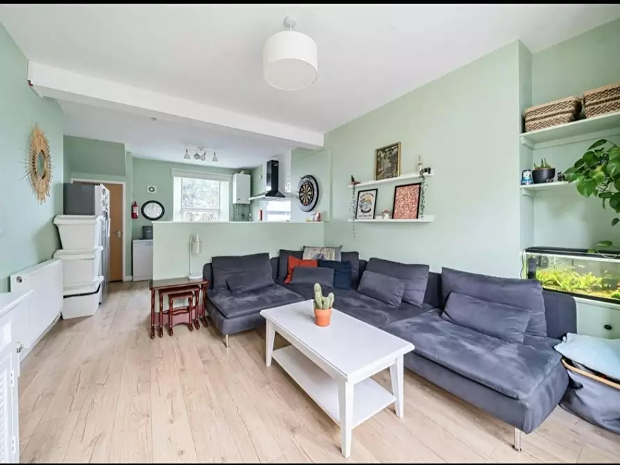 Immagine 1 di Camera in affitto  in Norfolk Street a Landore