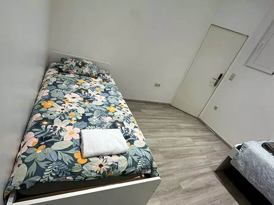 Immagine 7 di Appartamento in affitto  in Avenue Jacques Sermon a Ganshoren