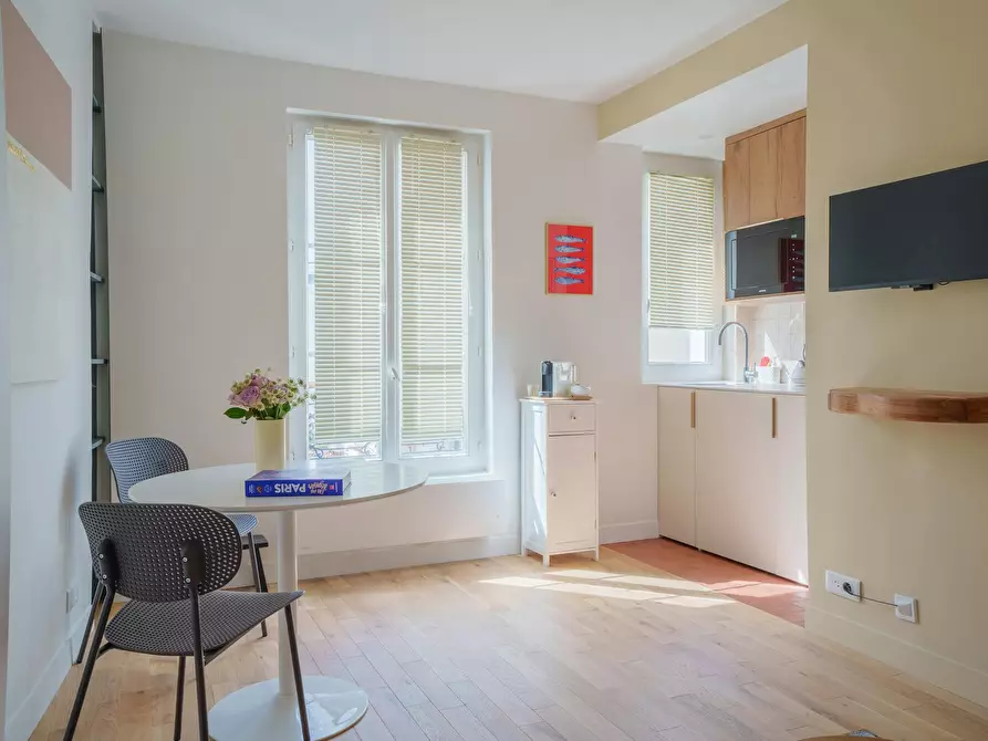 Immagine 9 di Appartamento in affitto  in Rue Jean Nicot a Paris 07