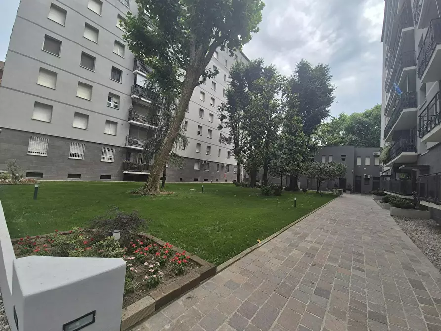 Immagine 4 di Appartamento in affitto  in Via Cervignano a Milano