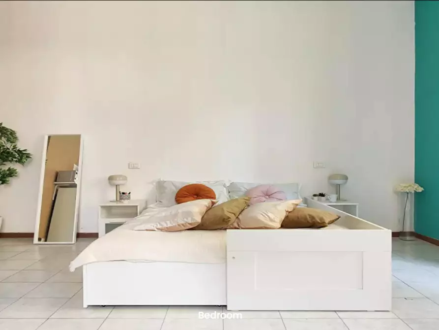 Immagine 2 di Appartamento in affitto  in Via Fratelli Bronzetti a Milano