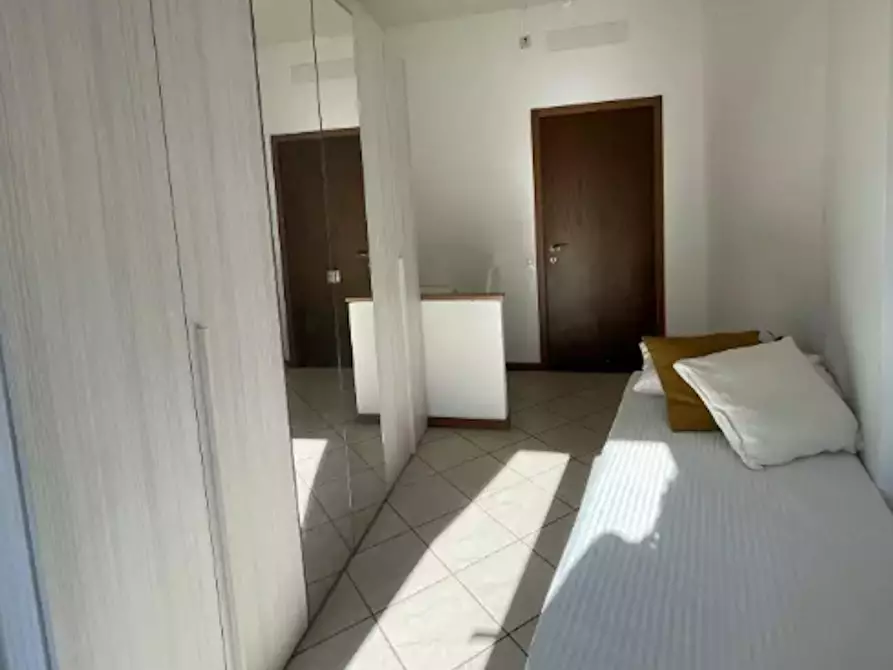 Immagine 7 di Camera in affitto  in Via Umberto Fogagnolo a Sesto San Giovanni