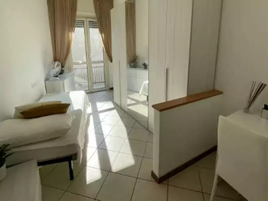 Immagine 1 di Camera in affitto  in Via Umberto Fogagnolo a Sesto San Giovanni