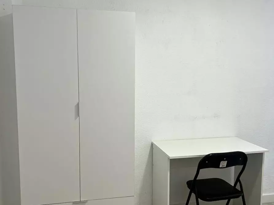 Immagine 3 di Camera in affitto  in Carrer de la Literatura a Hospitalet De Llobregat, L'