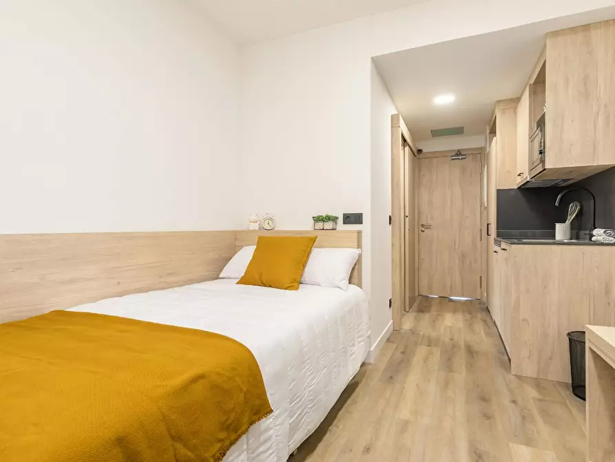Immagine 5 di Appartamento in affitto  in Calle de Francisco Sancha a Madrid