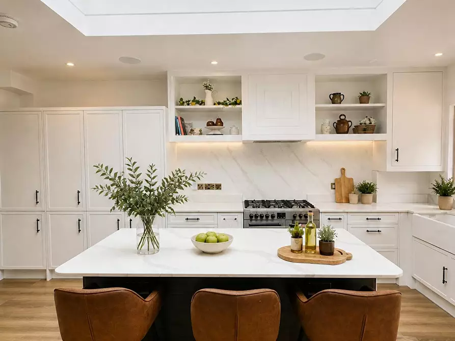 Immagine 2 di Casa indipendente in affitto  in Queens Way a Hounslow