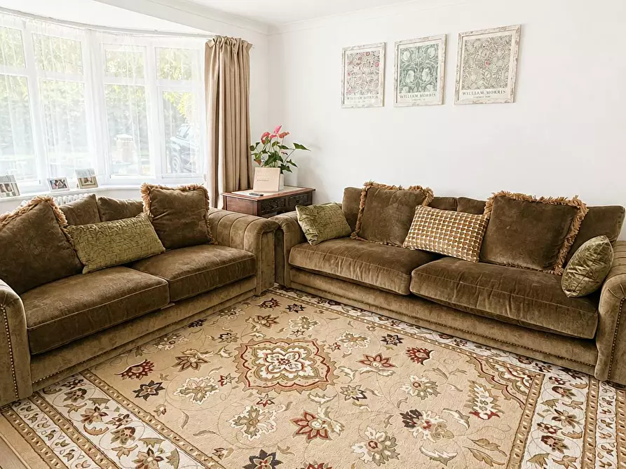 Immagine 5 di Casa indipendente in affitto  in Queens Way a Hounslow