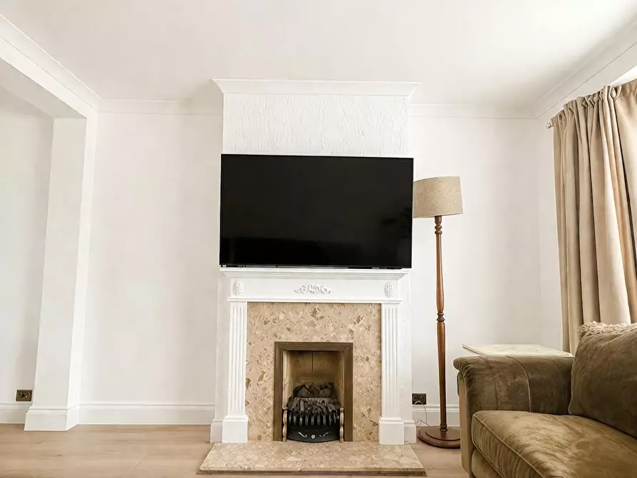 Immagine 6 di Casa indipendente in affitto  in Queens Way a Hounslow