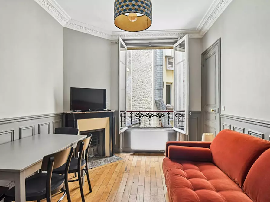 Immagine 6 di Appartamento in affitto  in Rue Jules Vallès a Paris