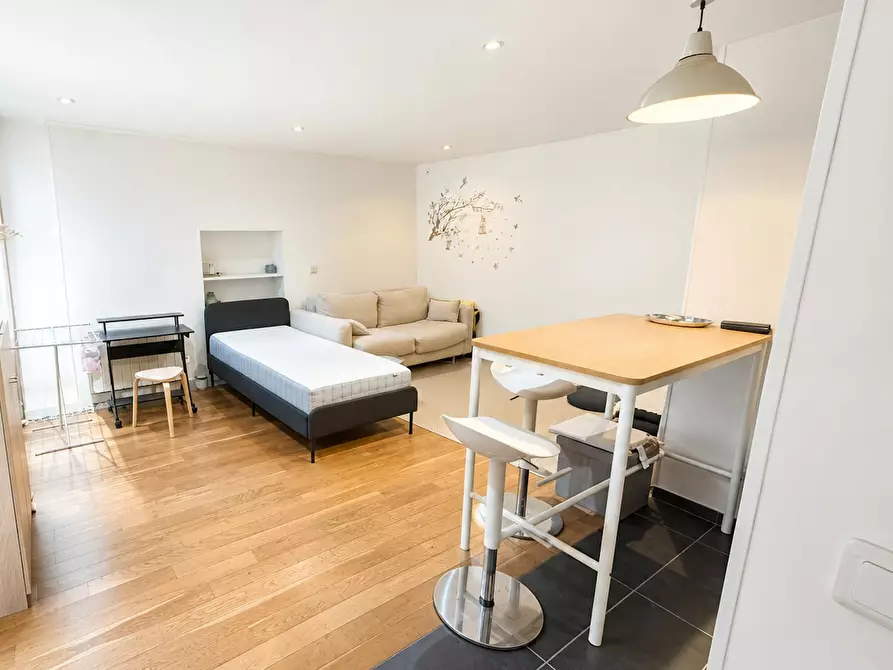 Immagine 1 di Appartamento in affitto  in Rue de Paris a Charenton-le-Pont