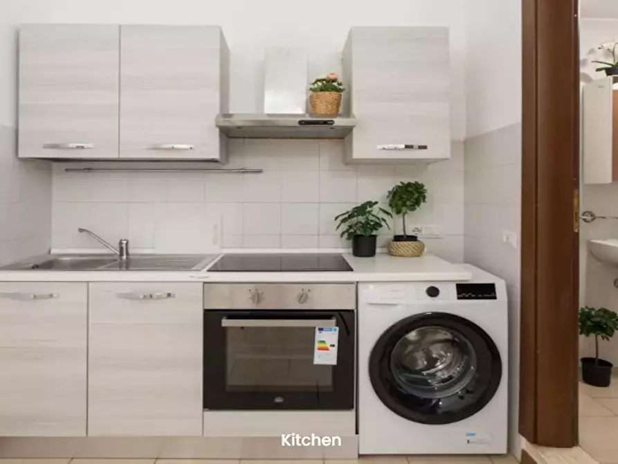 Immagine 5 di Appartamento in affitto  in Via Ponale a Milano