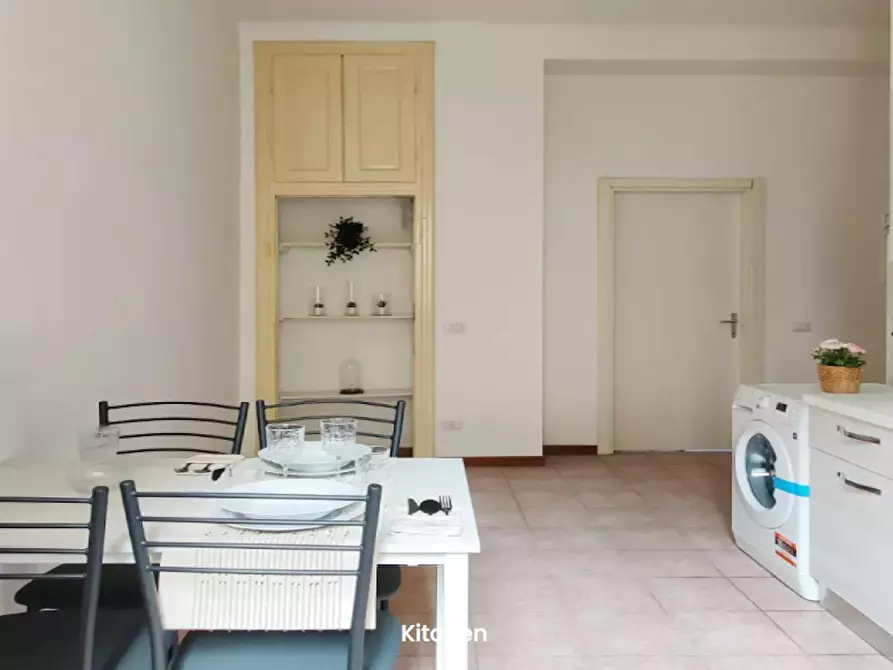 Immagine 2 di Appartamento in affitto  in Via dei Panigarola a Milano