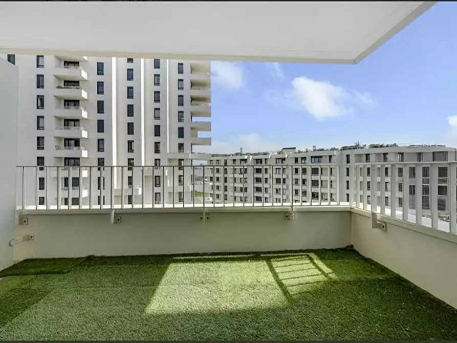 Immagine 6 di Appartamento in affitto  in Rue du Général Roguet a Clichy