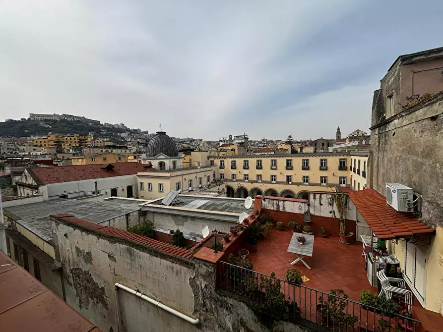 Immagine 6 di Casa indipendente in affitto  in Via Santa Maria la Nova a Napoli