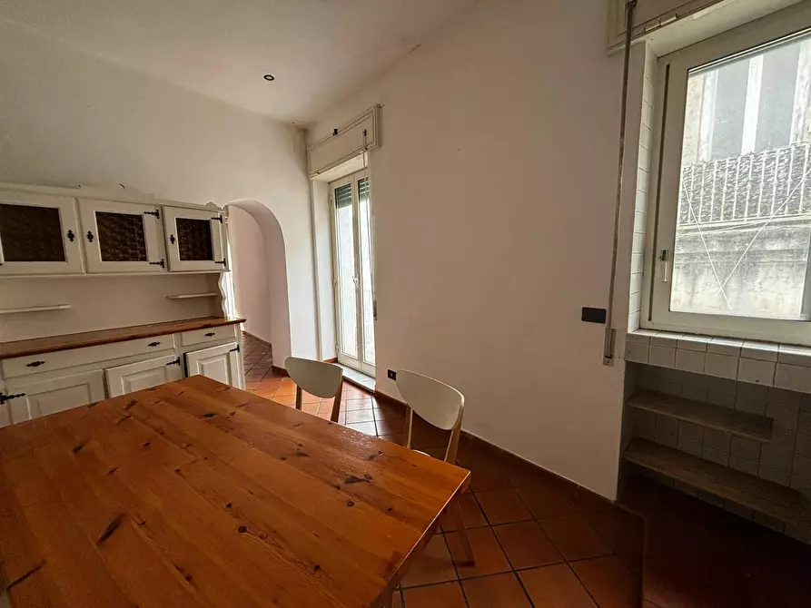 Immagine 2 di Casa indipendente in affitto  in Via Santa Maria la Nova a Napoli