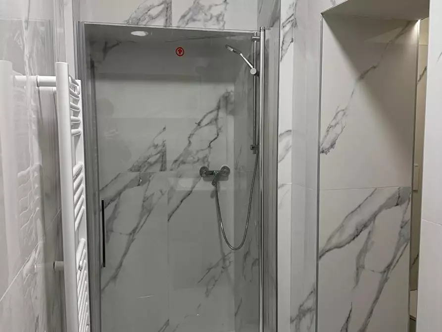 Immagine 10 di Camera in affitto  in Via Sopramuro a Piacenza