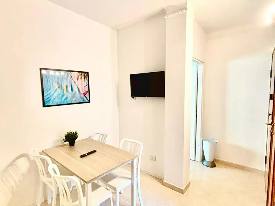 Immagine 2 di Camera condivisa in affitto  in Largo Rapallo a Milano