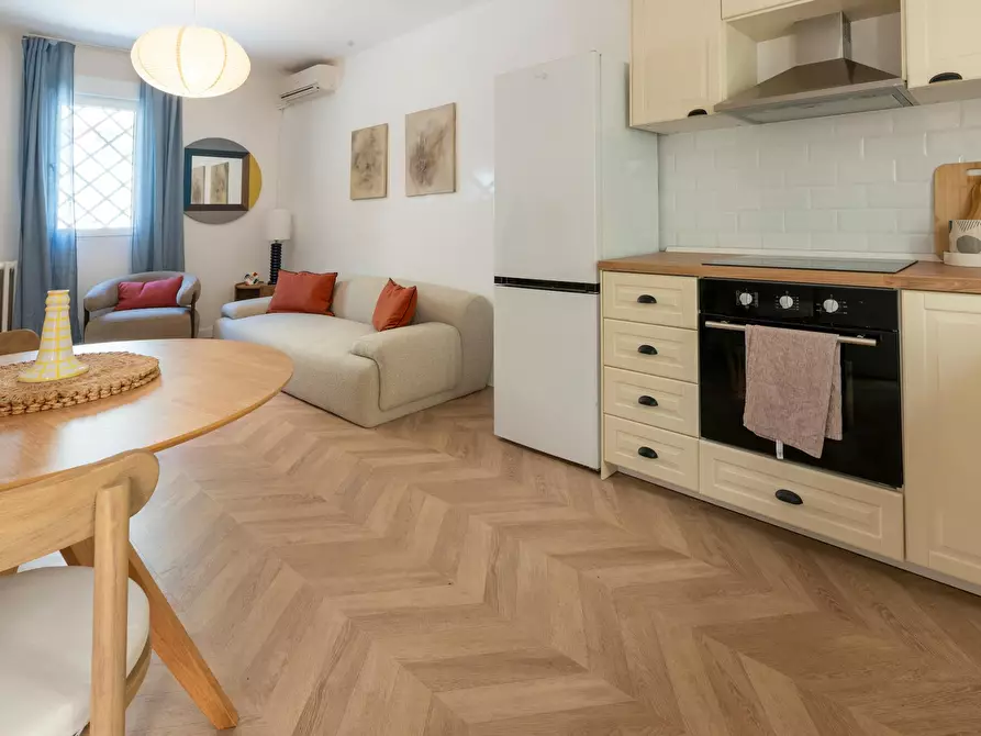 Immagine 5 di Casa indipendente in affitto  in Calle de Silves a Madrid