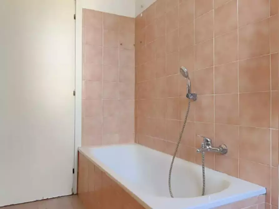 Immagine 10 di Camera in affitto  in Via Nicola Palmieri a Milano