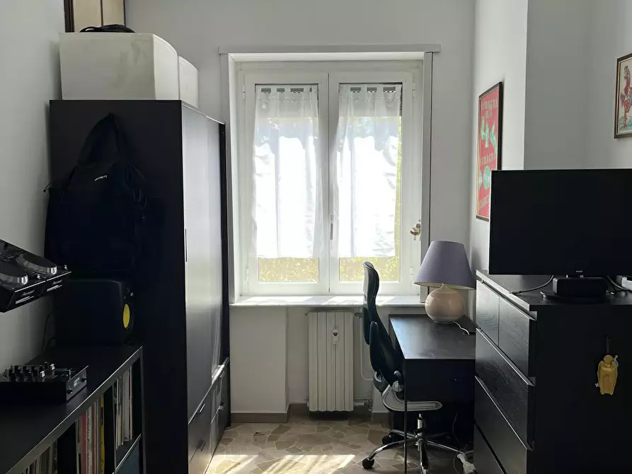 Immagine 2 di Camera in affitto  in Via Giuseppe Giacosa a Milano