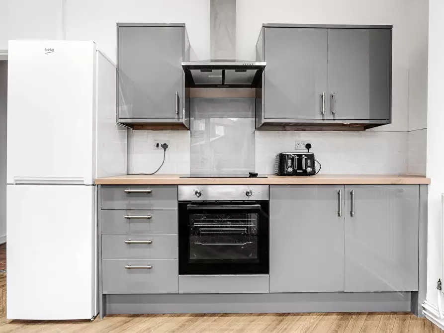 Immagine 7 di Casa indipendente in affitto  in MacDonald Avenue a 