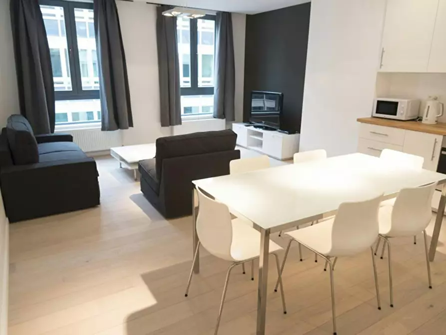 Immagine 5 di Appartamento in affitto  in Rue Saint-Jean a Bruxelles