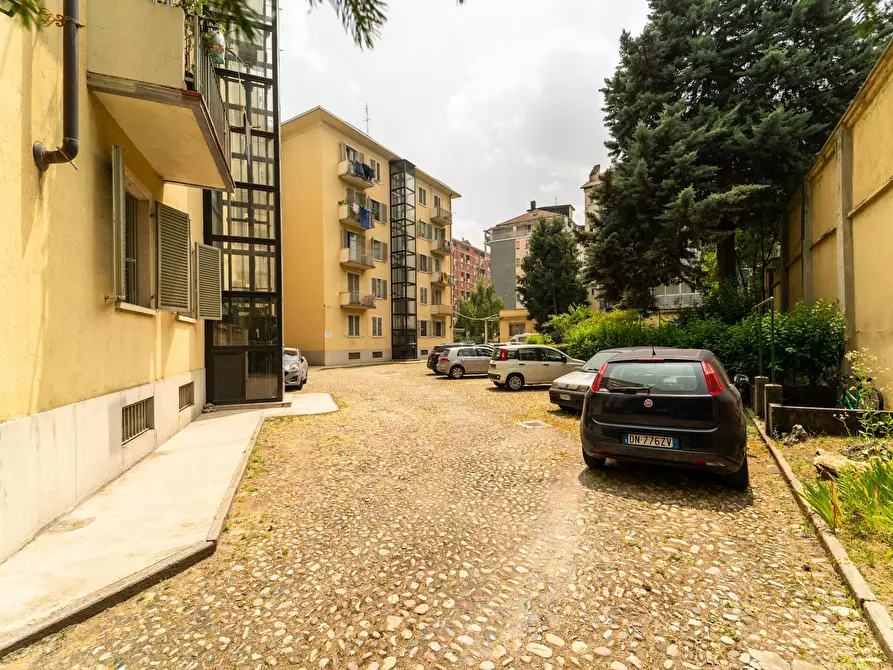 Immagine 9 di Camera condivisa in affitto  in Via Finalmarina a Torino
