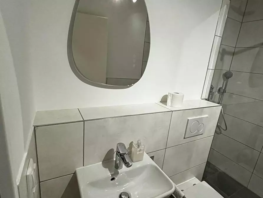 Immagine 4 di Appartamento in affitto  in Schwarzwaldstraße a Frankfurt am Main