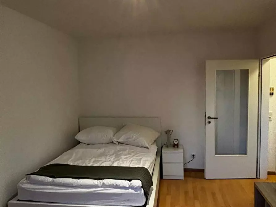 Immagine 2 di Appartamento in affitto  in Schwarzwaldstraße a Frankfurt am Main