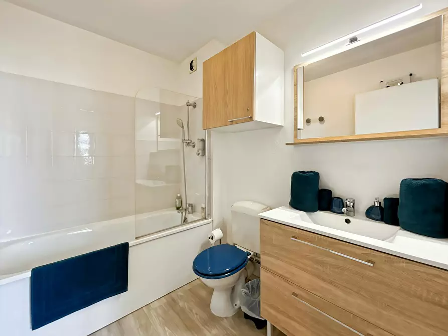 Immagine 8 di Appartamento in affitto  in Cours Gambetta a Lyon