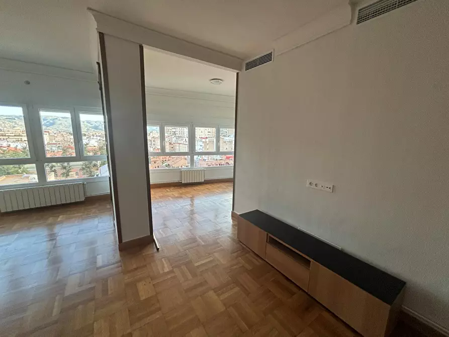Immagine 2 di Appartamento in affitto  in Plaza Carlos III a Murcia