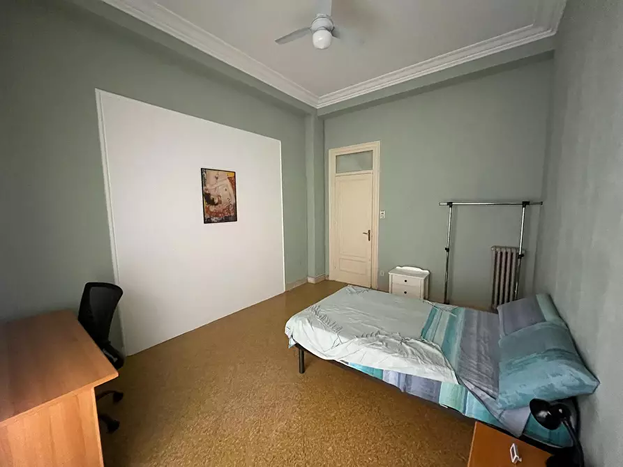 Immagine 7 di Camera in affitto  in Via Mariano Stabile a Palermo
