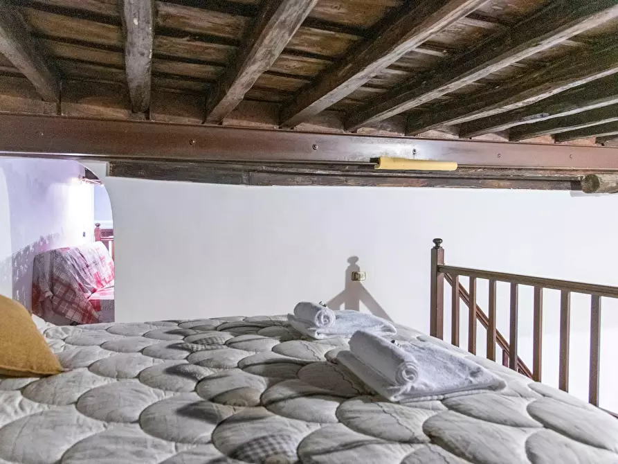 Immagine 4 di Appartamento in affitto  in Via dei Coronari a Roma