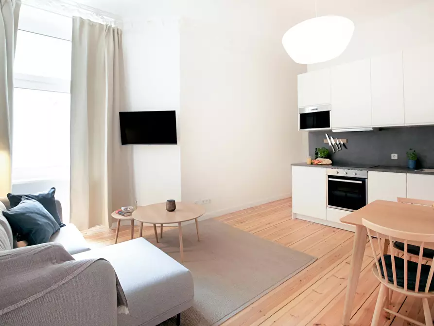 Immagine 3 di Appartamento in affitto  in Bredowstraße a Berlin