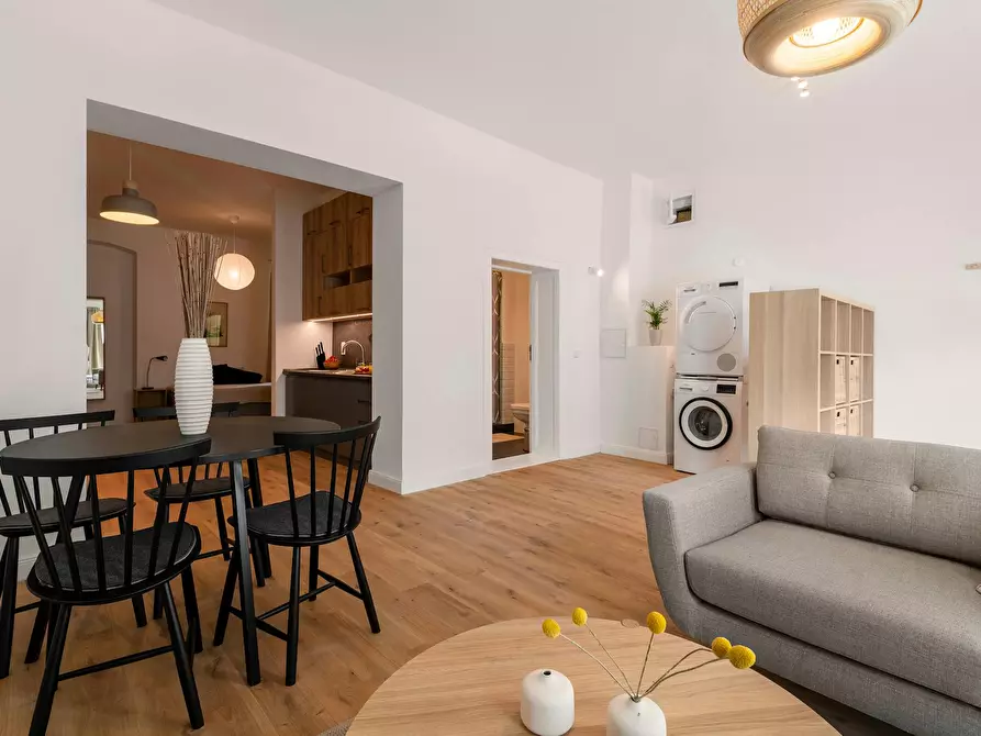 Immagine 4 di Appartamento in affitto  in Residenzstraße a Berlin