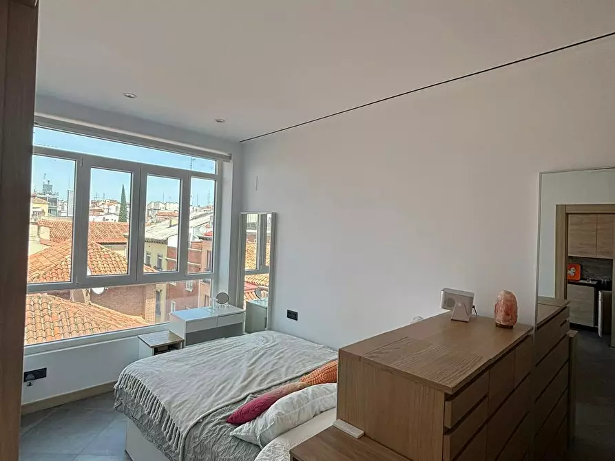 Immagine 8 di Appartamento in affitto  in Calle de San Bernardo a Madrid