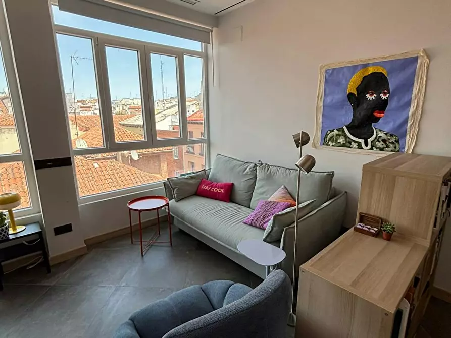 Immagine 2 di Appartamento in affitto  in Calle de San Bernardo a Madrid