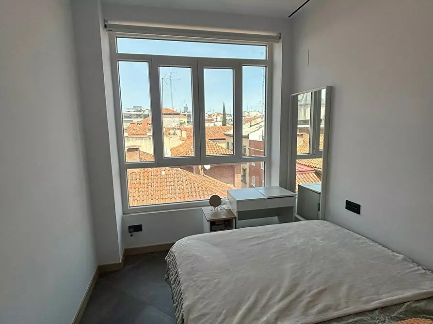 Immagine 7 di Appartamento in affitto  in Calle de San Bernardo a Madrid