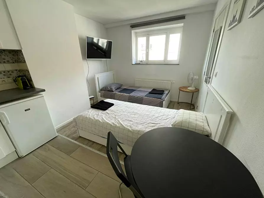 Immagine 1 di Appartamento in affitto  in Rue du Monténégro a Saint-Gilles