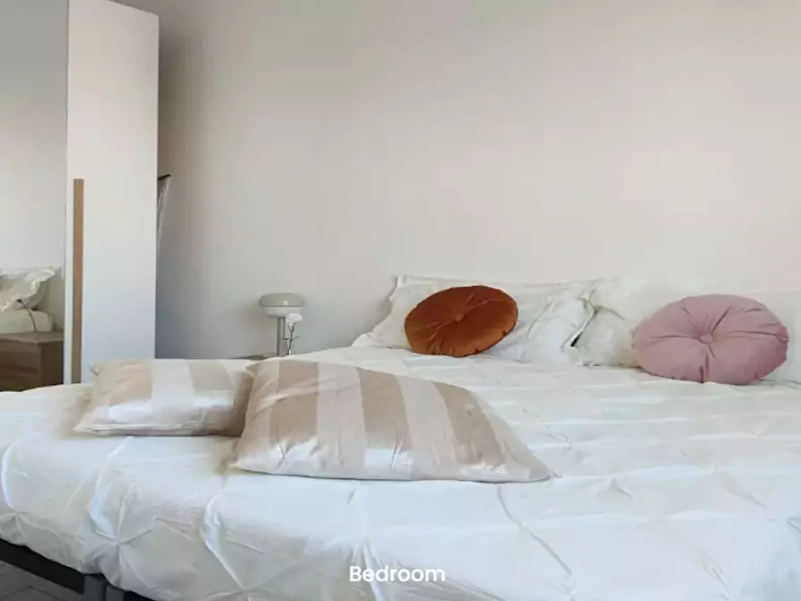 Immagine 8 di Appartamento in affitto  in Via Mario Morgantini a Milano