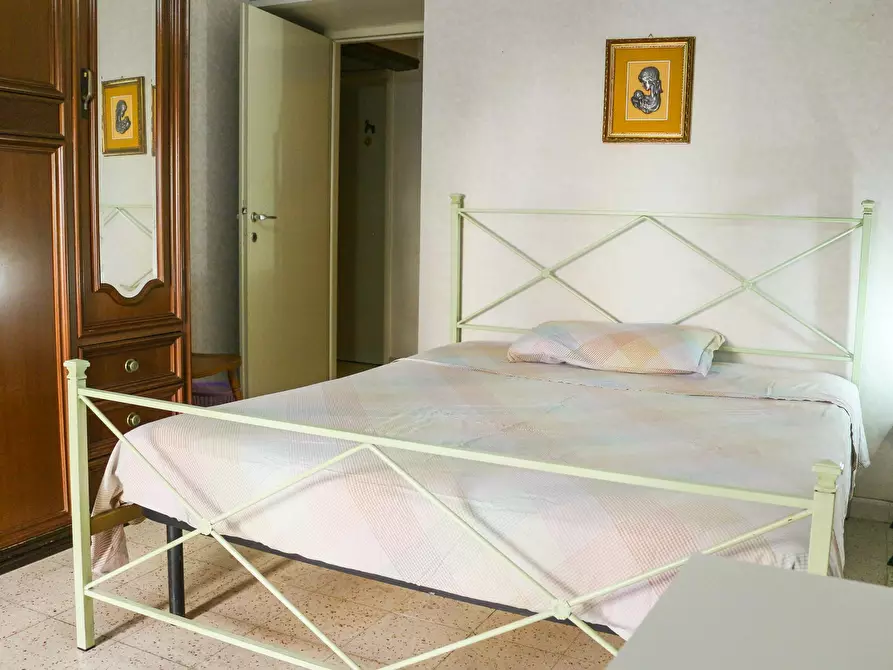 Immagine 2 di Camera in affitto  in Via Giuseppe de Robertis a Roma
