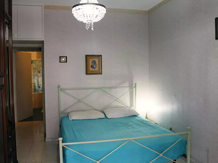 Immagine 6 di Camera in affitto  in Via Giuseppe de Robertis a Roma