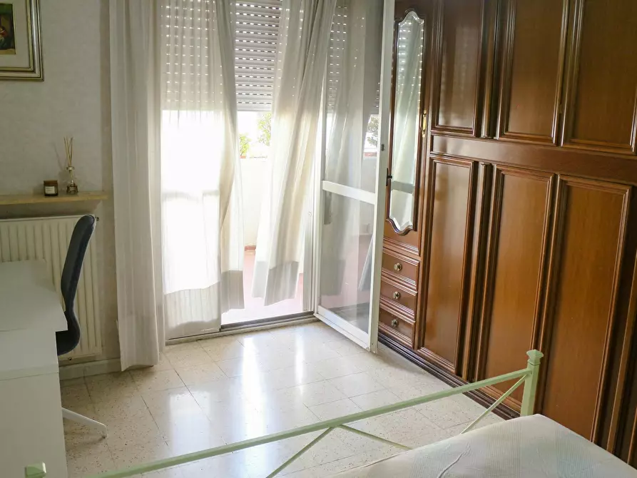 Immagine 9 di Camera in affitto  in Via Giuseppe de Robertis a Roma