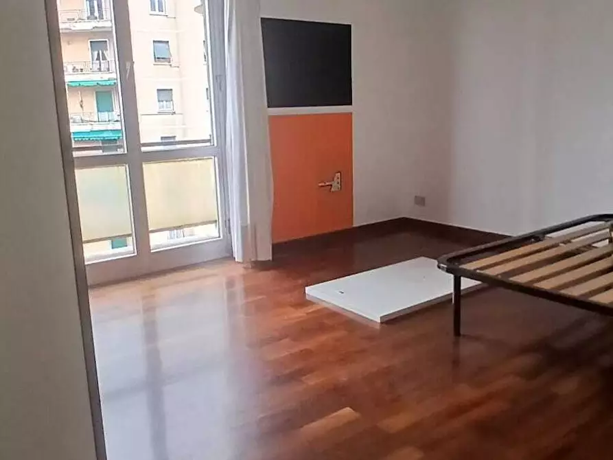 Immagine 1 di Camera in affitto  in Corso Sardegna a Genova